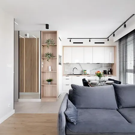 Apartmán Easy Rent - Kompozytorow Old Town View, Free Parking, 24h Check-in *