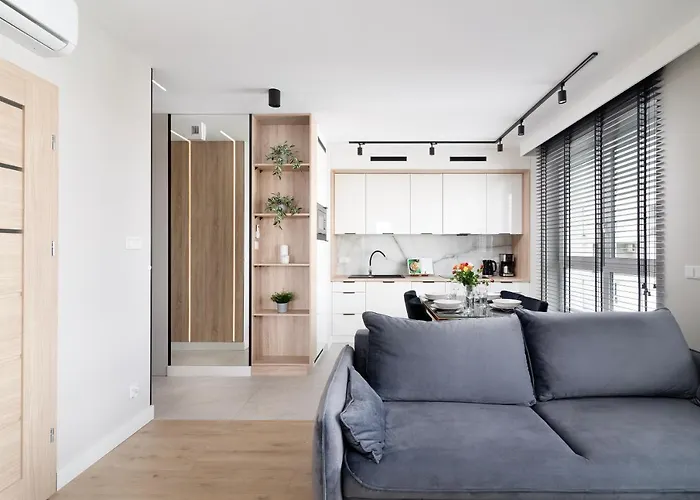 Апартаменти Easy Rent - Kompozytorow Old Town View, Free Parking, 24h Check-in *